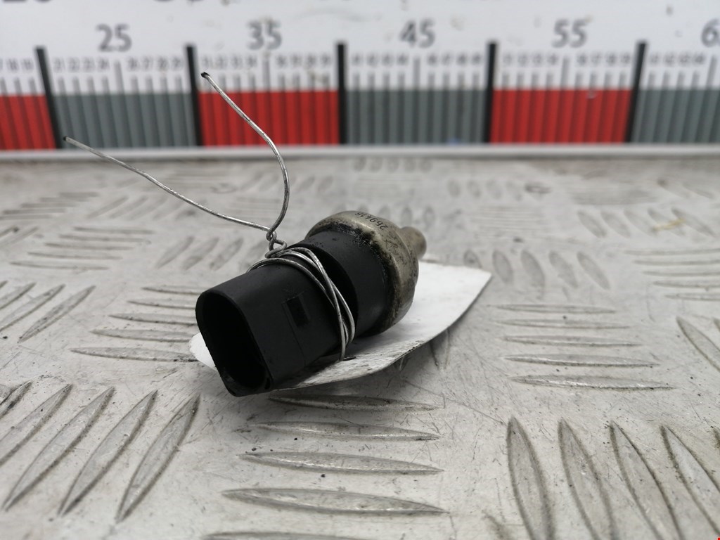 Датчик температуры VOLKSWAGEN Golf V 2003-2009