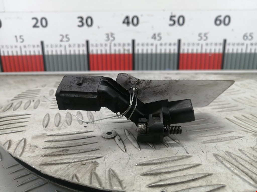 Датчик положения коленвала VOLKSWAGEN Golf V 2003-2009