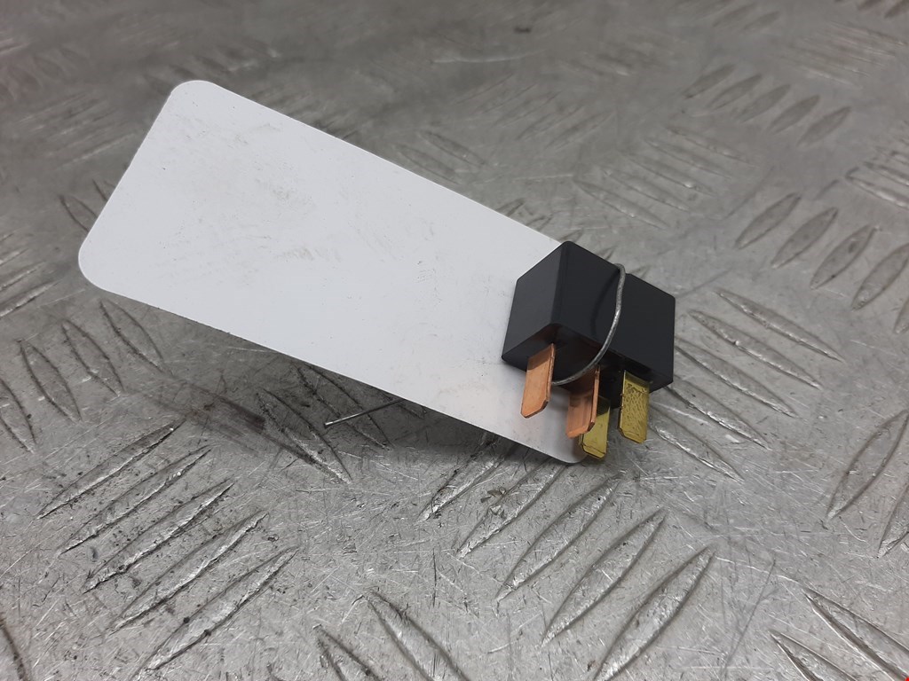 Реле MITSUBISHI Grandis 2003-2011