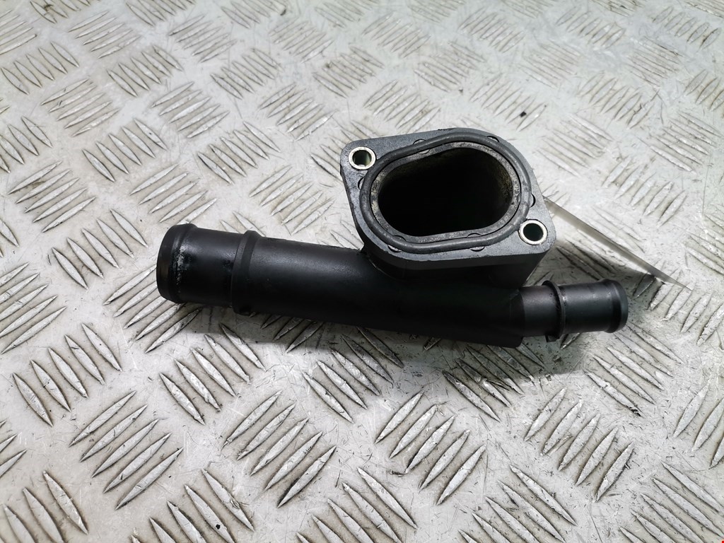 Тройник системы охлаждения VOLKSWAGEN Golf V 2003-2009