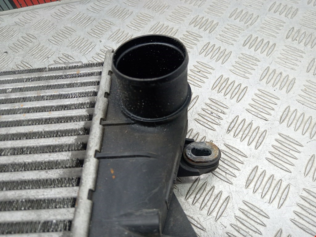 Интеркулер (радиатор интеркулера) OPEL Vivaro A 2001-2014