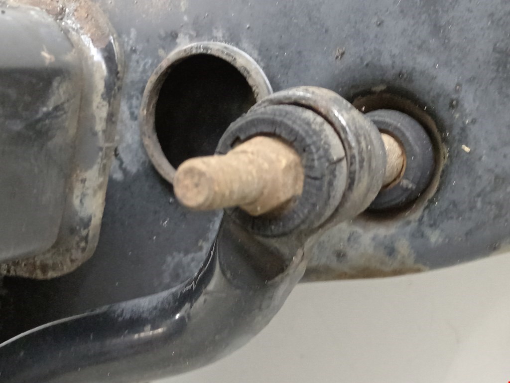 Балка подмоторная (подрамник) MITSUBISHI Space Star 1999-2006