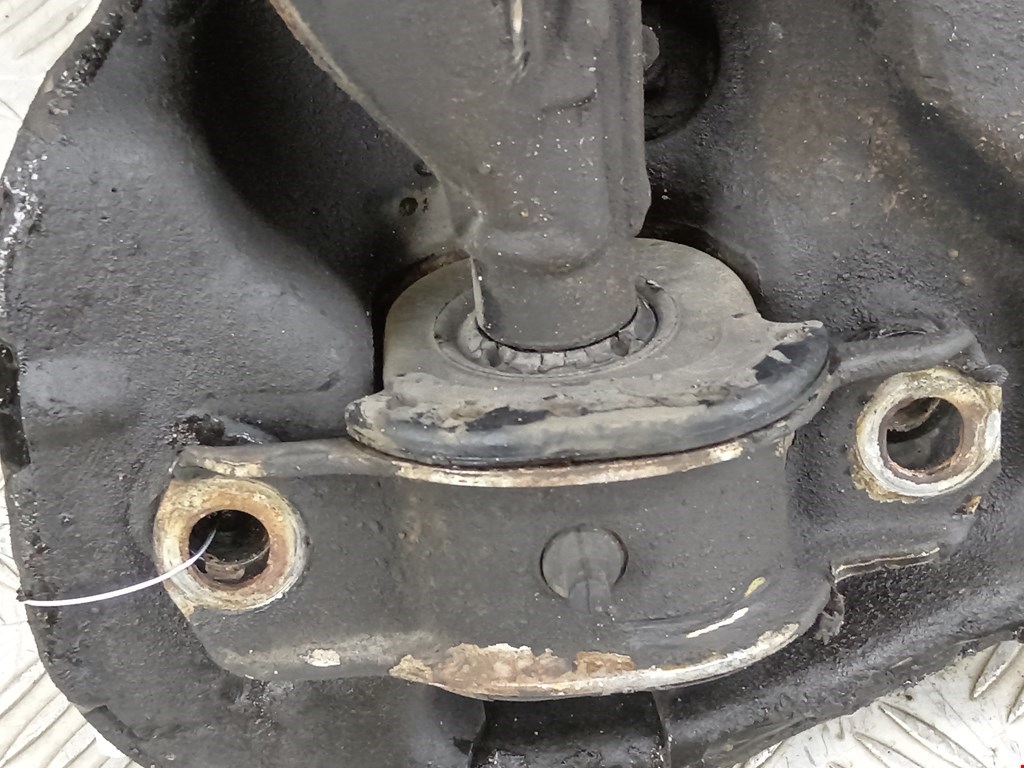 Балка подмоторная (подрамник) MITSUBISHI Space Star 1999-2006