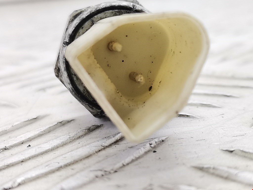 Датчик включения заднего хода FORD Focus I 1998-2005