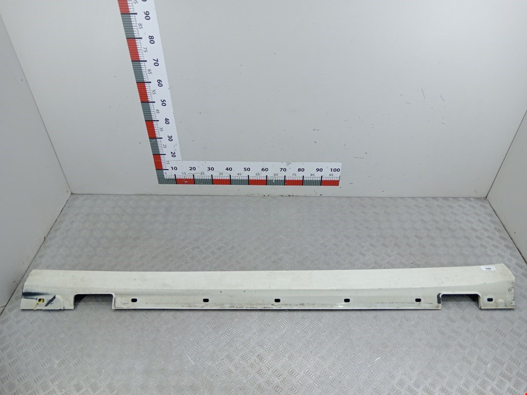 Накладка декоративная на порог левая Mercedes E-Class (W212) (2009-2016)