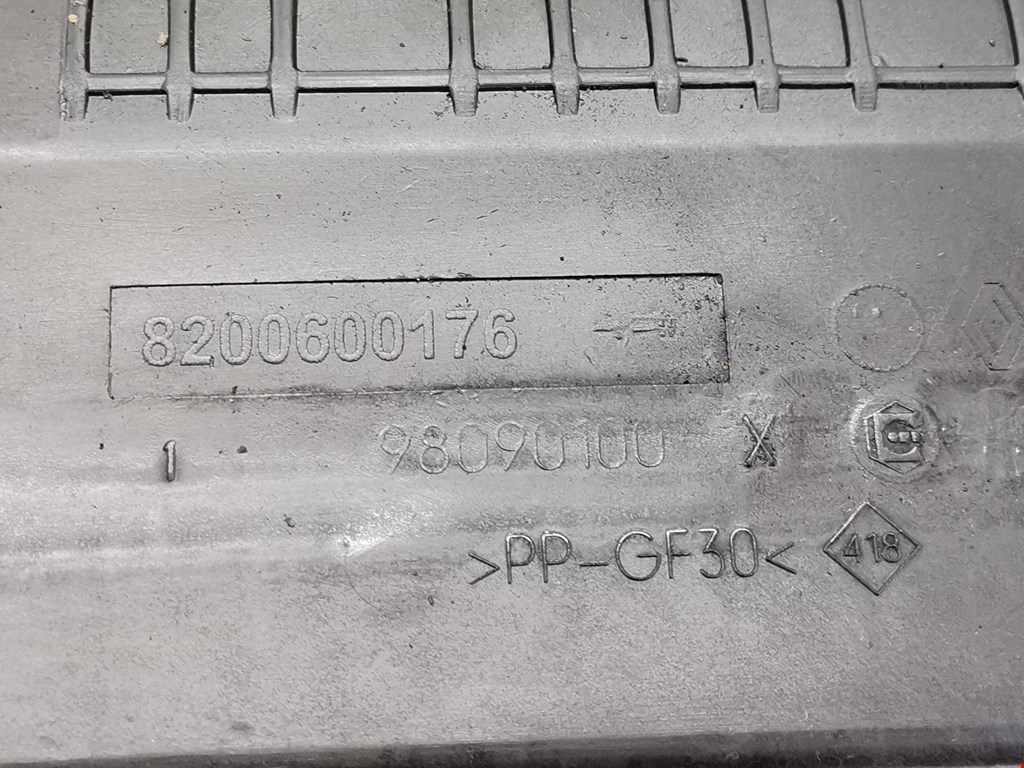 Корпус воздушного фильтра RENAULT Kangoo 1997-2008