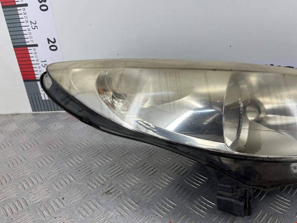 Фара правая PEUGEOT 207 2006-2015