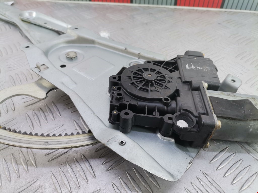 Стеклоподъемник передний правый OPEL Omega B 1994-2004