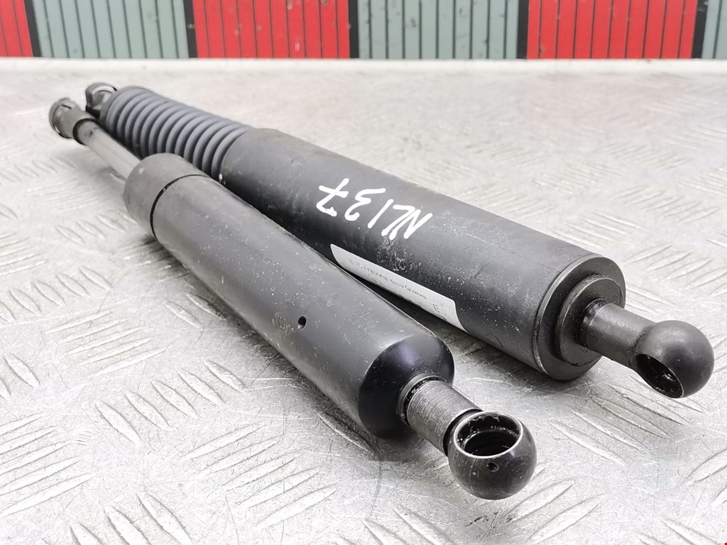 Амортизатор крышки (двери) багажника MERCEDES-BENZ R-Class W251 2005-2017