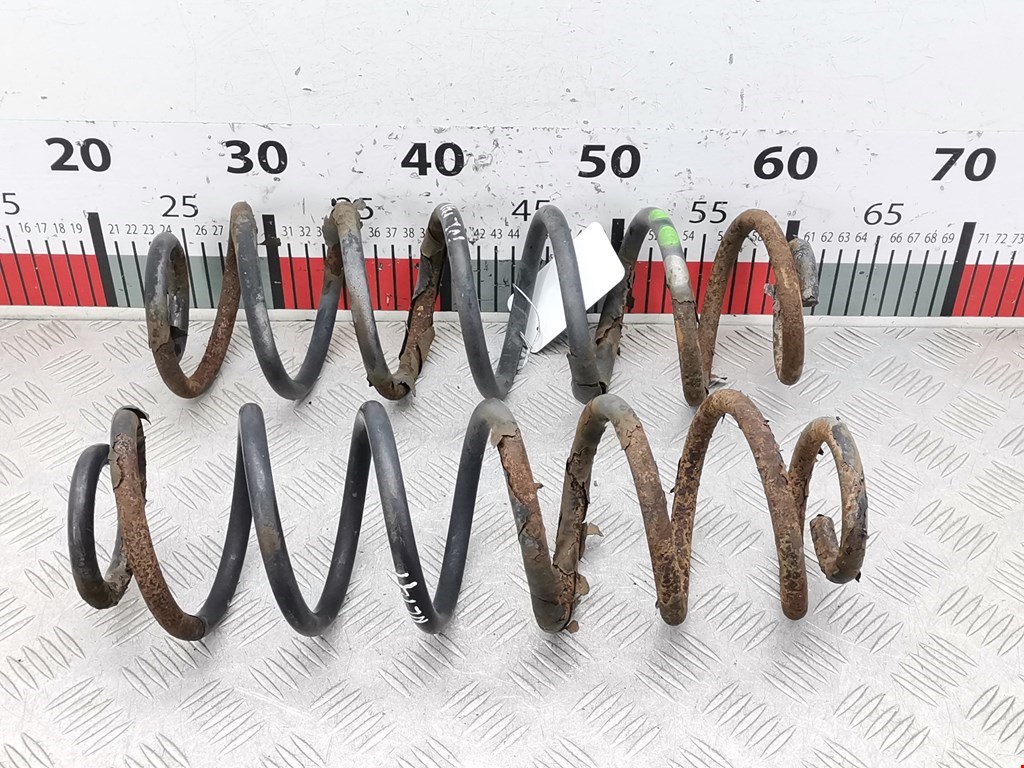 Пружина задняя левая/правая VOLKSWAGEN Golf IV 1997-2003