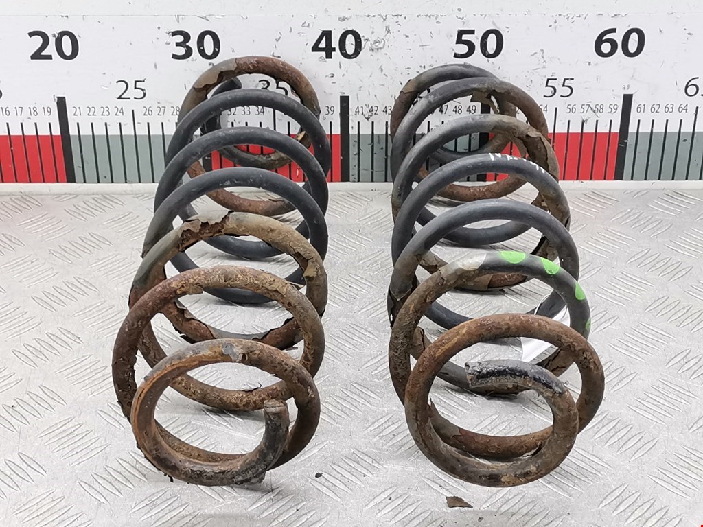 Пружина задняя левая/правая VOLKSWAGEN Golf IV 1997-2003