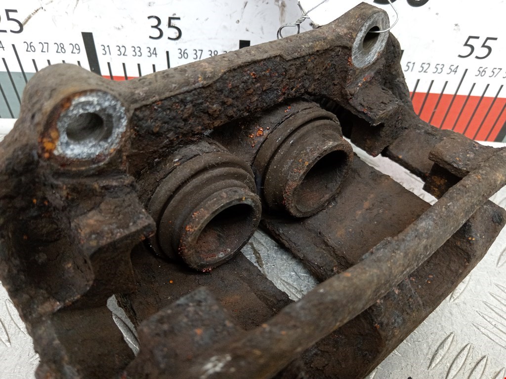 Суппорт передний левый RENAULT Trafic II 2001-2014