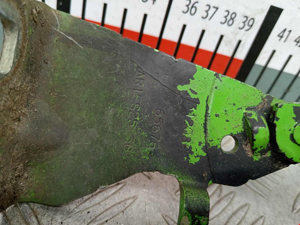 Петля капота левая/правая RENAULT Trafic II 2001-2014