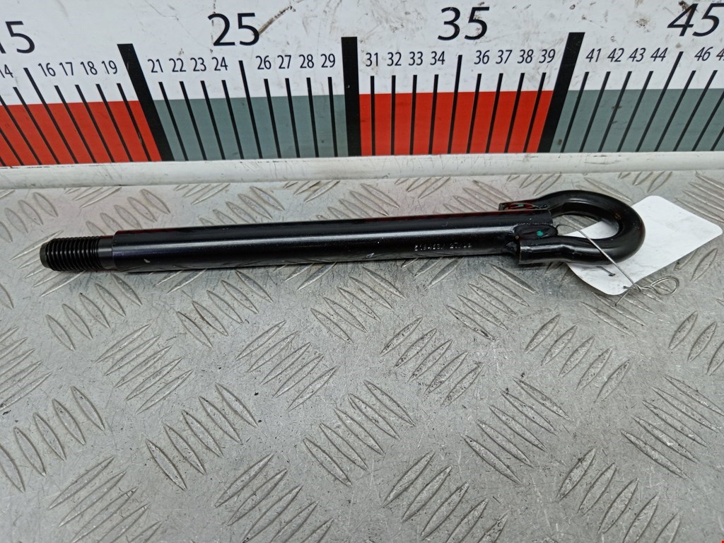 Крюк буксировочный RENAULT Scenic II 2003-2010