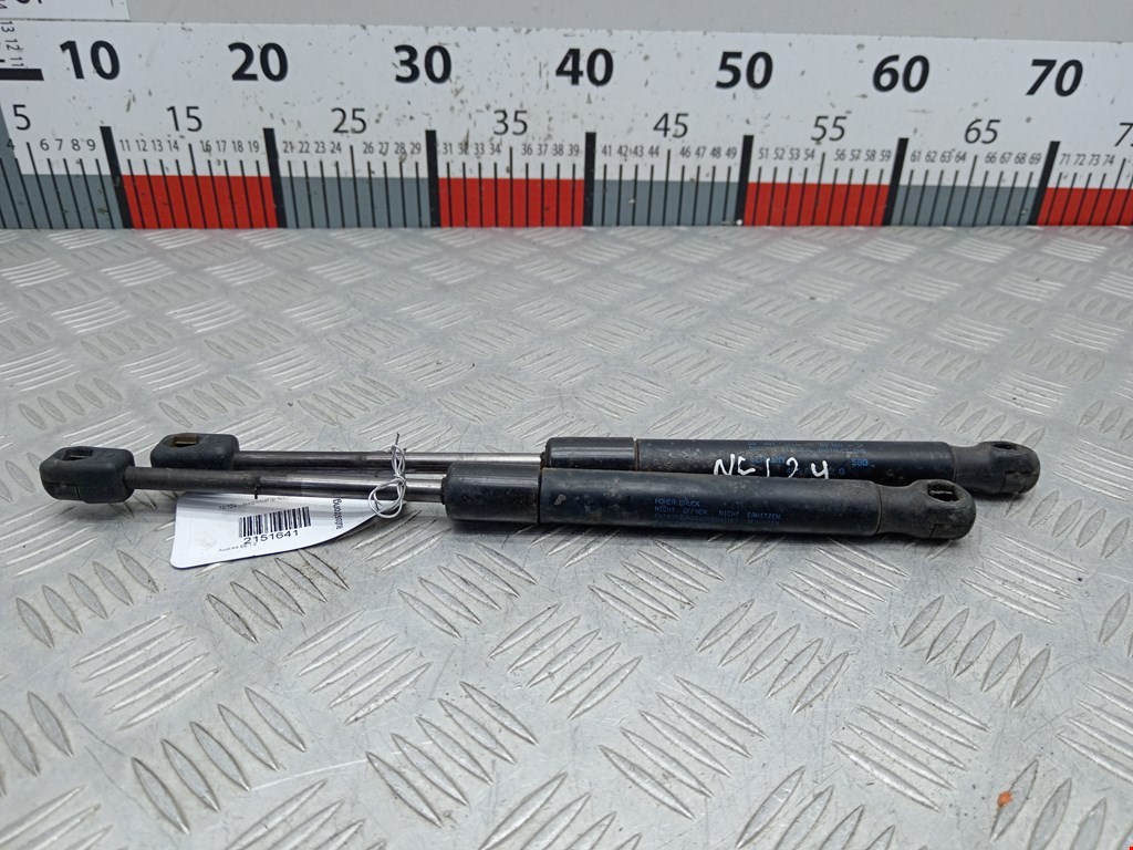 Амортизатор крышки (двери) багажника AUDI A4 B6 2001-2005