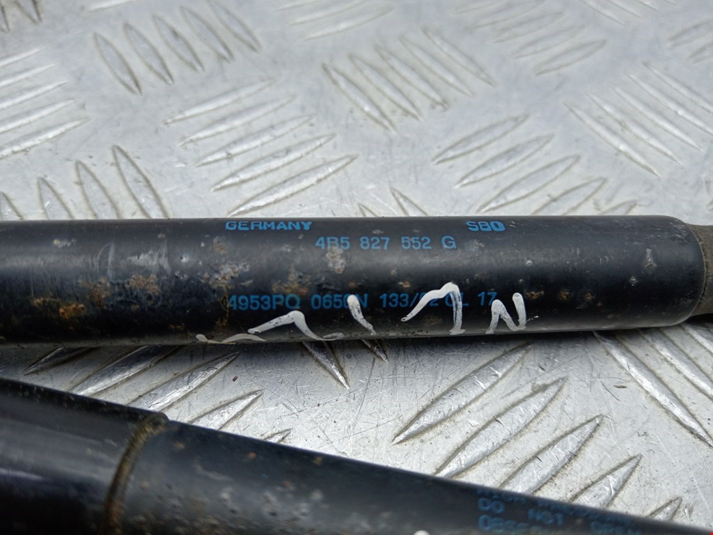 Амортизатор крышки (двери) багажника AUDI A4 B6 2001-2005