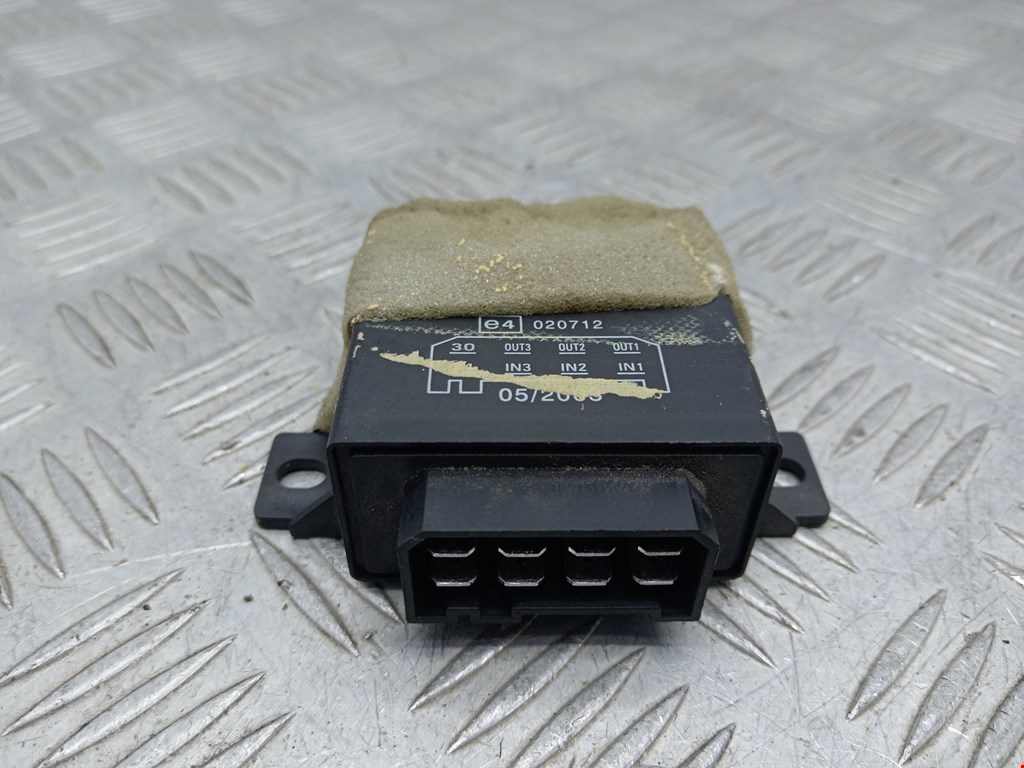 Блок согласования фаркопа Audi A4 B6 (2000-2006)