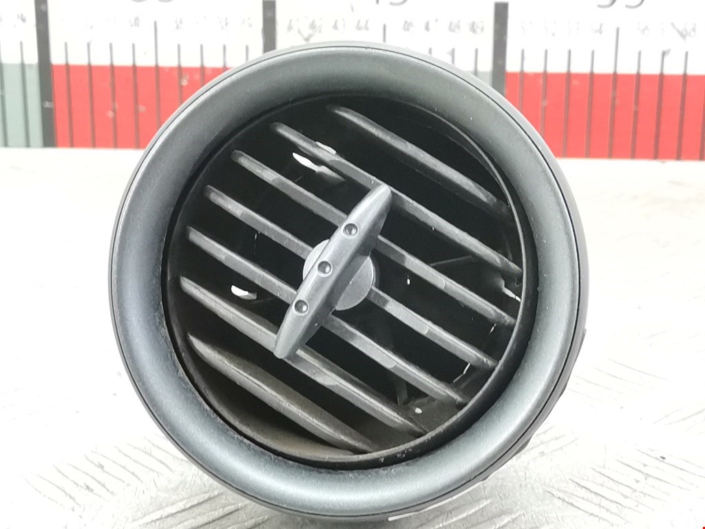 Дефлектор воздушный SEAT Ibiza 2002-2008