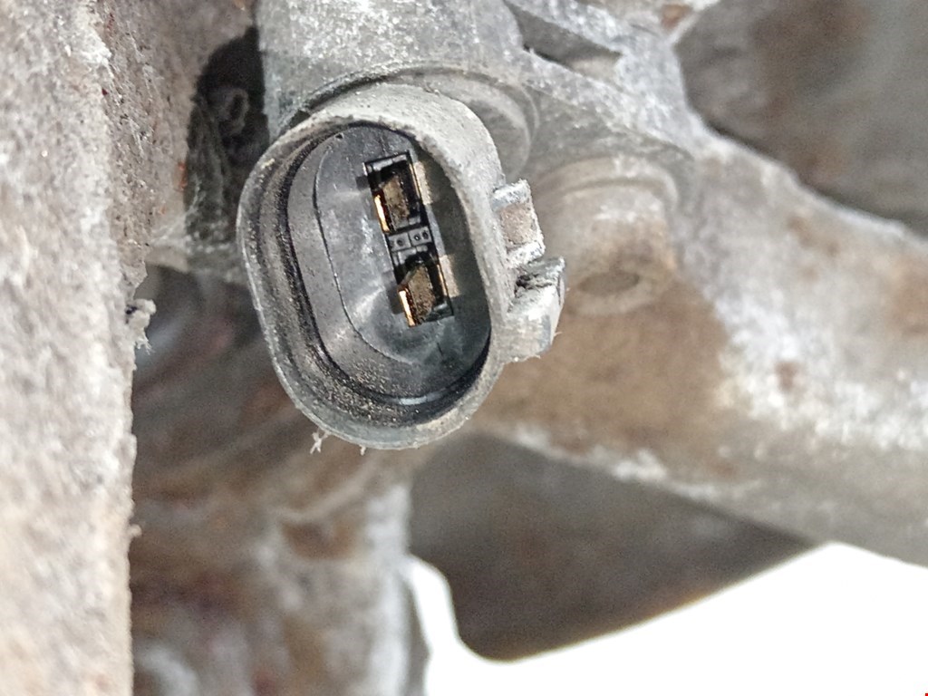 Ступица передняя правая VOLKSWAGEN Golf IV 1997-2003