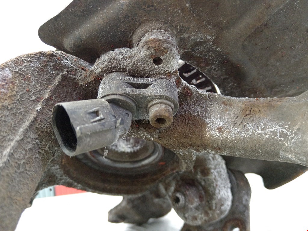 Ступица передняя правая VOLKSWAGEN Golf IV 1997-2003