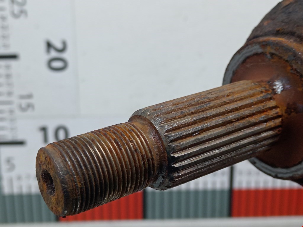 Полуось (привод, приводной вал) передняя левая FORD Focus I 1998-2005