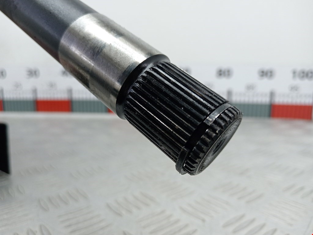 Полуось (привод, приводной вал) передняя правая MERCEDES-BENZ R-Class W251 2005-2017