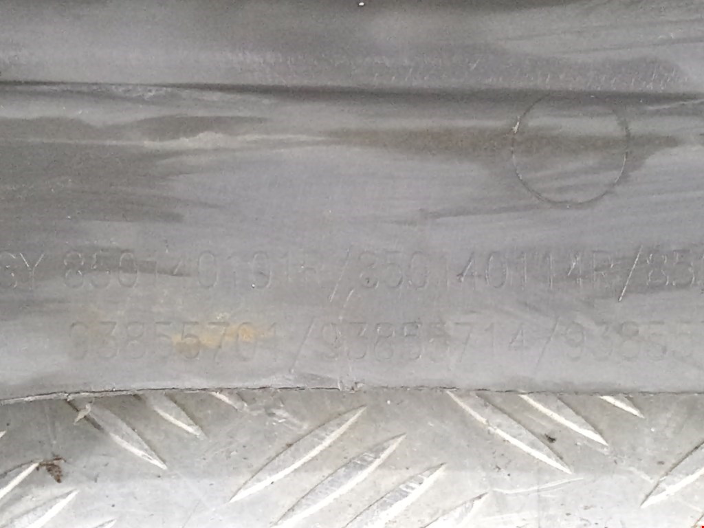 Бампер задний OPEL Vivaro A 2001-2014