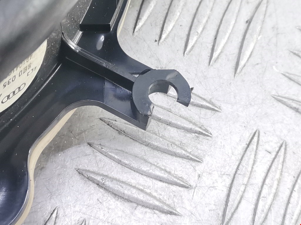 Динамик AUDI A4 B6 2001-2005