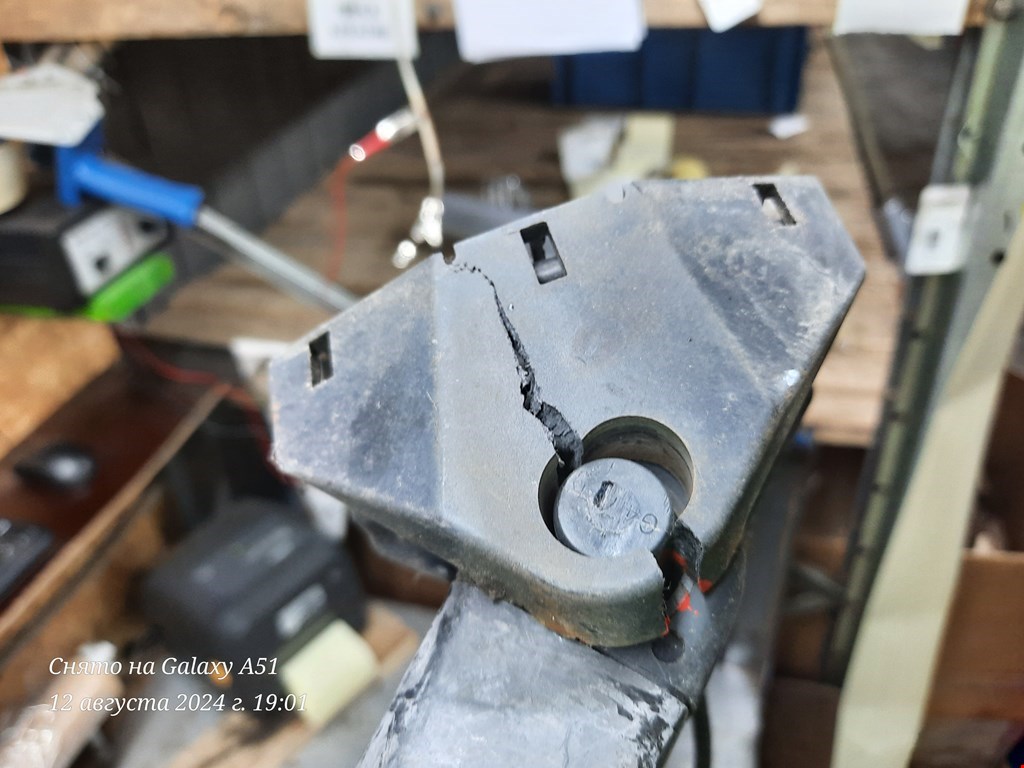 Зеркало левое RENAULT Midlum 1999-2013