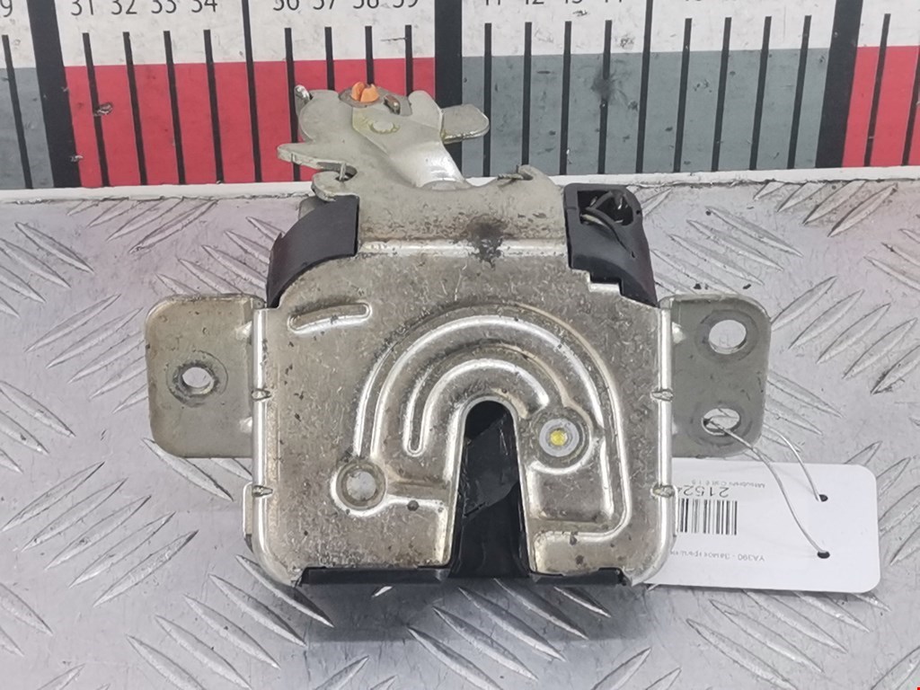 Замок багажника (крышки двери) MITSUBISHI Colt Z3 2003-2012