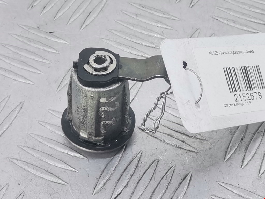 Вставка замка багажника CITROEN Berlingo 1996-2012