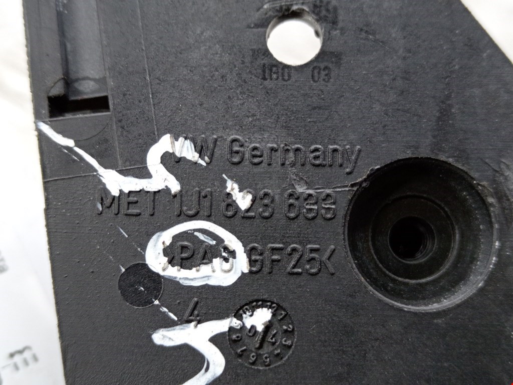 Ручка открывания капота SKODA Fabia MK1 1999-2006