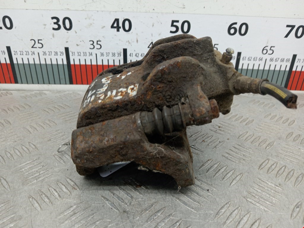 Суппорт передний левый CITROEN Berlingo 1996-2012