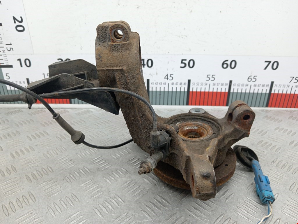 Ступица передняя левая PEUGEOT 206 1998-2012