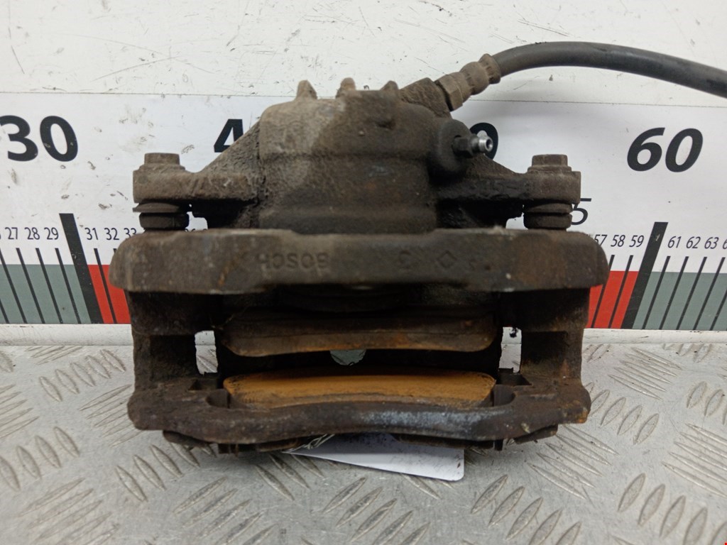 Суппорт передний правый CITROEN C3 Picasso 2009-2017