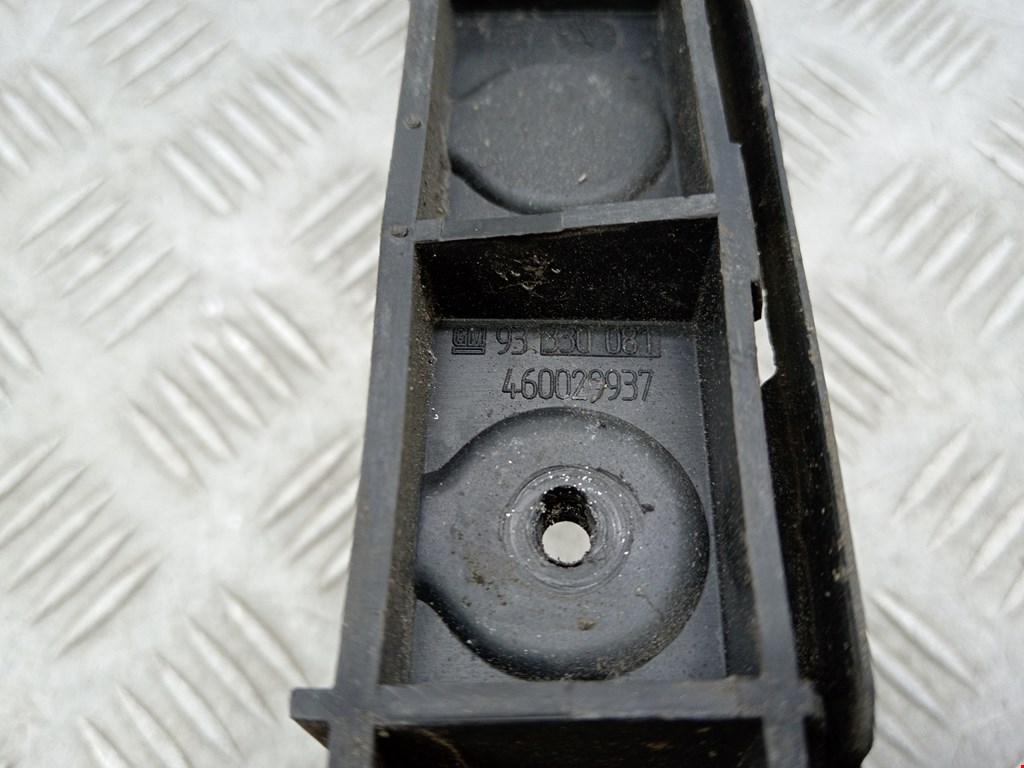 Кронштейн заднего бампера левый правый OPEL Meriva A 2003-2010