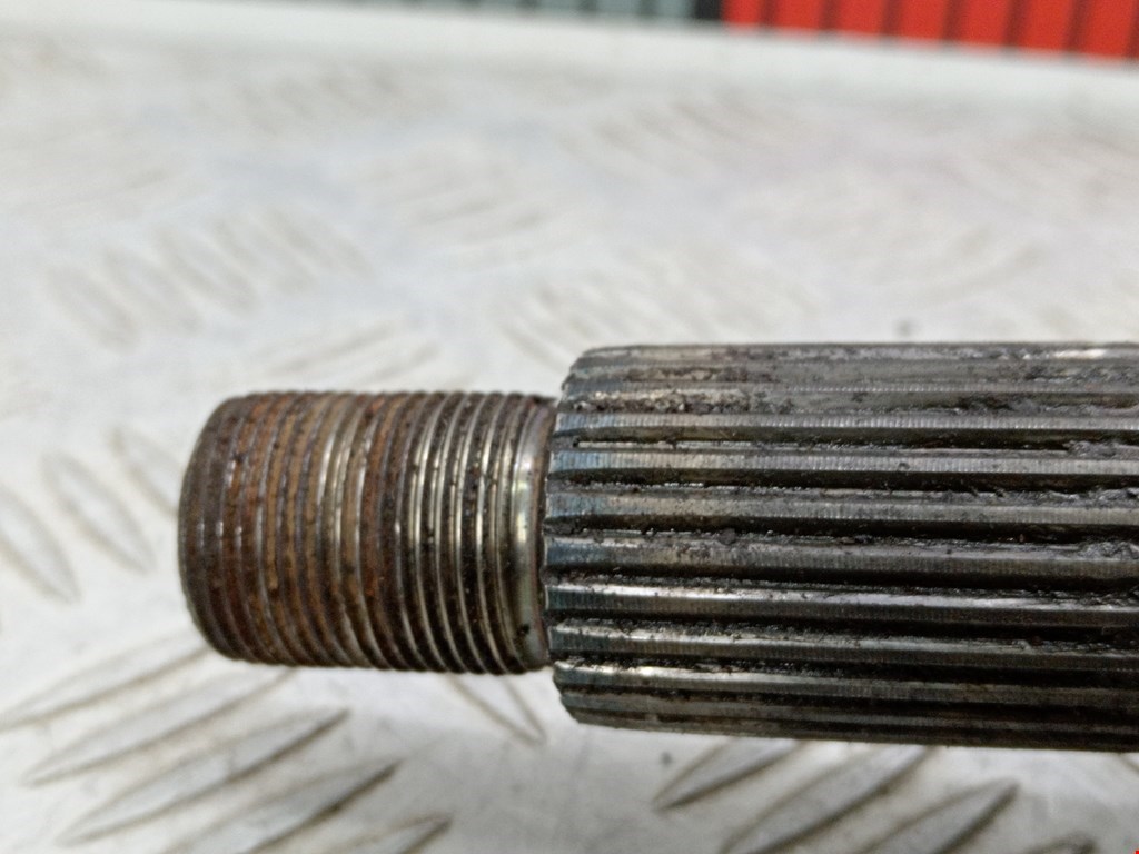 Полуось (привод, приводной вал) передняя левая FIAT Doblo 1 2000-2005