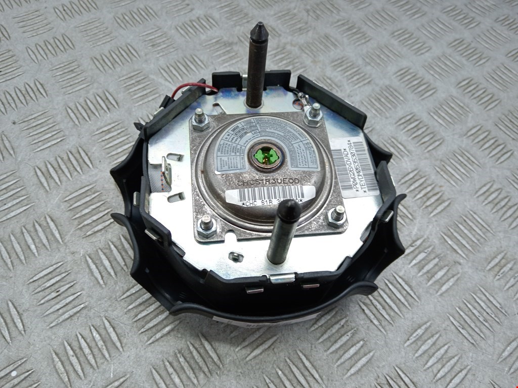 Подушка безопасности в рулевое колесо CHRYSLER PT Cruser 2000-2010