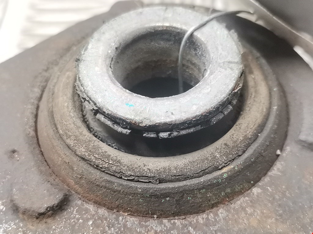 Рычаг передний левый OPEL Vivaro A 2001-2014