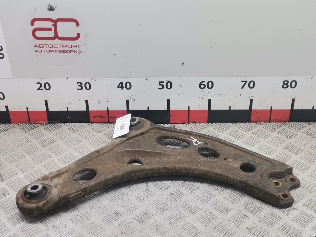 Рычаг передний правый OPEL Vivaro A 2001-2014