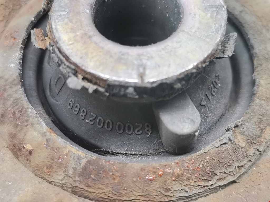 Рычаг передний правый OPEL Vivaro A 2001-2014