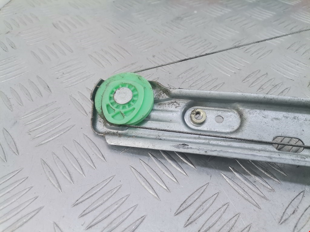 Стеклоподъемник задний правый FORD Focus I 1998-2005