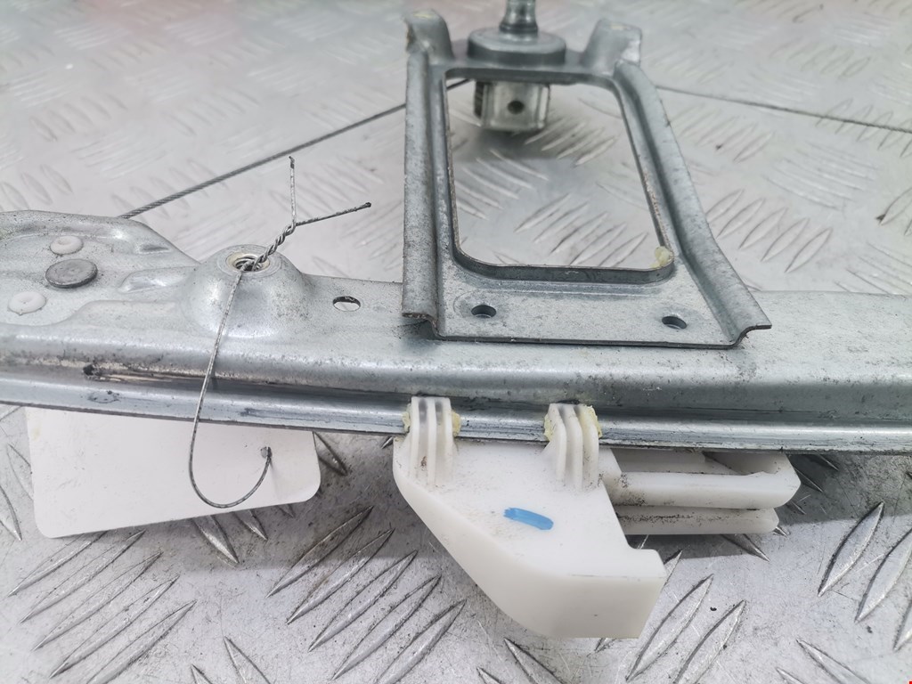 Стеклоподъемник задний правый FORD Focus I 1998-2005