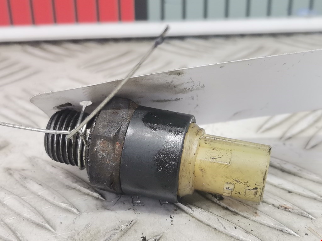 Датчик давления масла OPEL Vivaro A 2001-2014