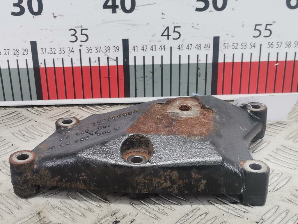 Кронштейн (крепление лапа) двигателя Chrysler PT Cruiser (2000-2010)