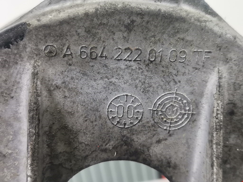 Кронштейн CHRYSLER PT Cruser 2000-2010