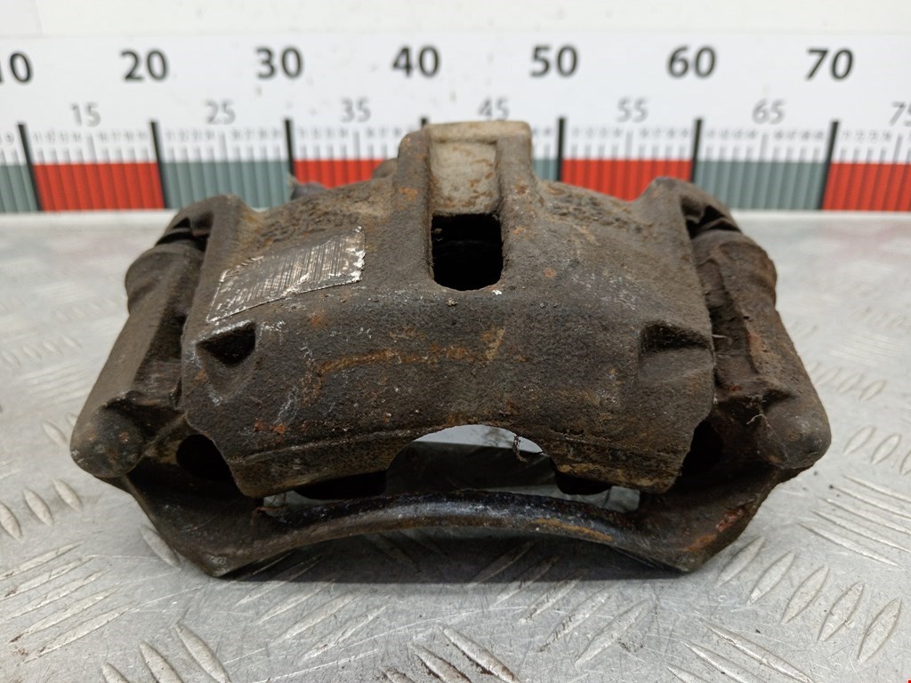 Суппорт передний правый Peugeot 206 (1998-2006)