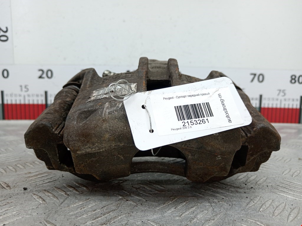 Суппорт передний правый Peugeot 206 (1998-2006)