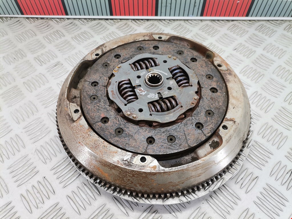 Маховик (демпфер сцепления) OPEL Meriva A 2003-2010