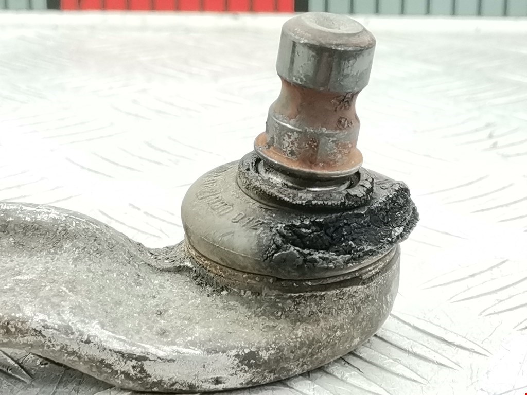 Рычаг передний правый AUDI A4 B5 1995-2001